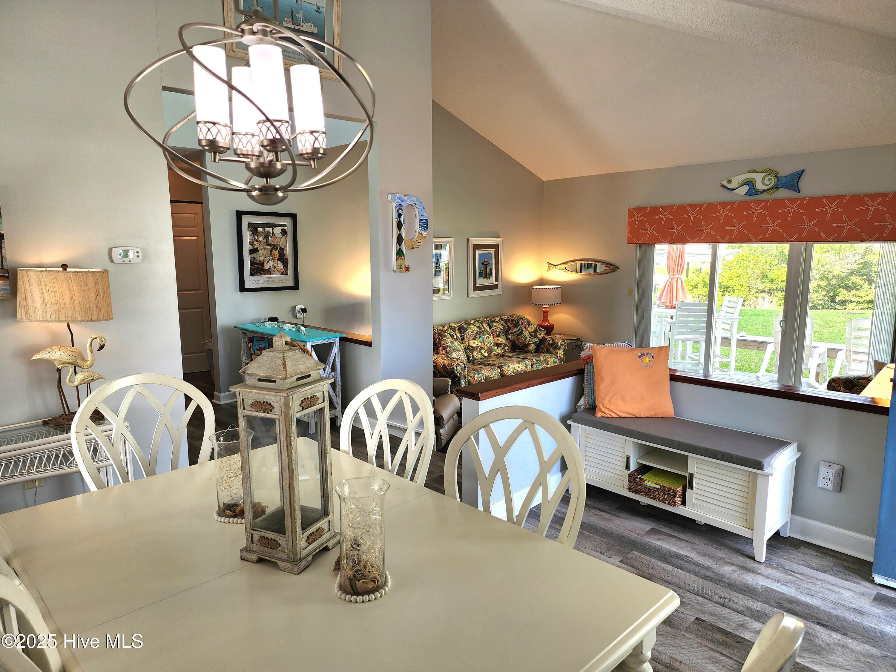 800 Country Club Road, Unit 36 Morehead City, NC 28557 - Photo 12 of 56 Dining 4