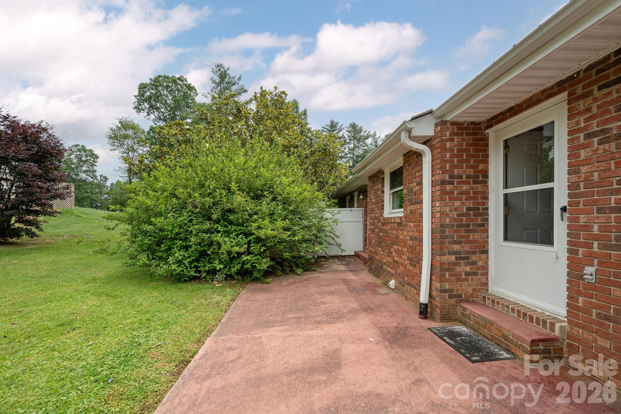 107 Maywood Road Hendersonville, NC 28792 - Photo 22 of 25