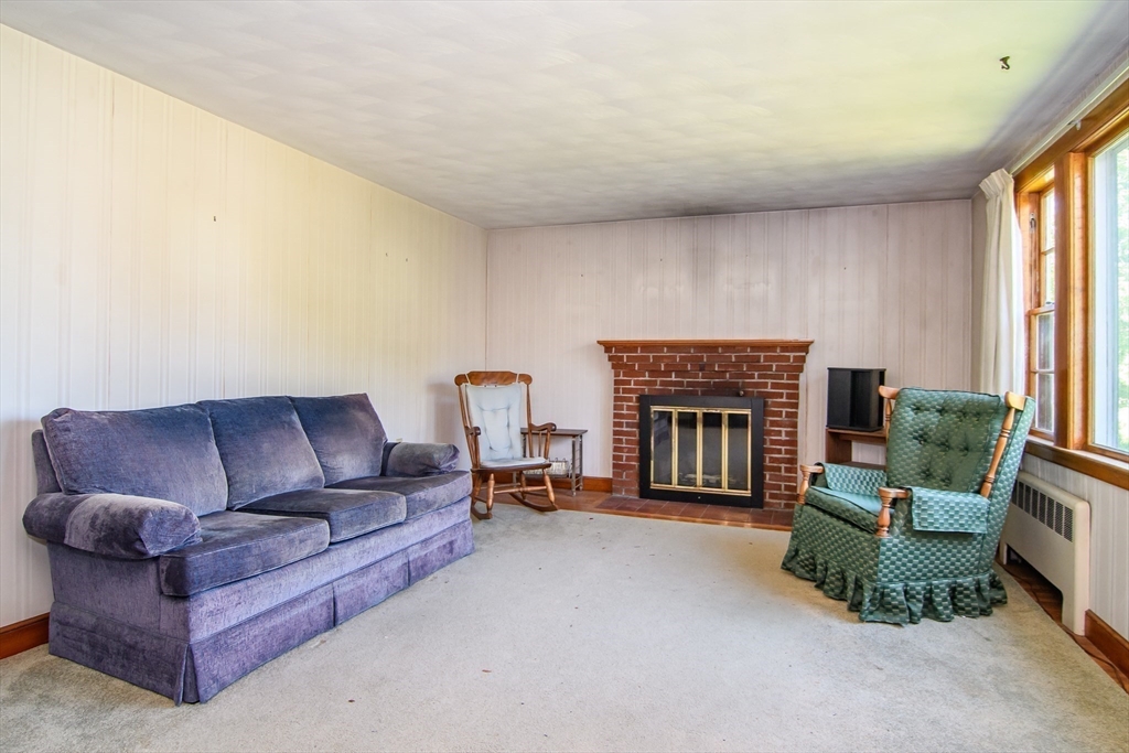 4 Hickory Road Natick, MA 01760 - Photo 7 of 24