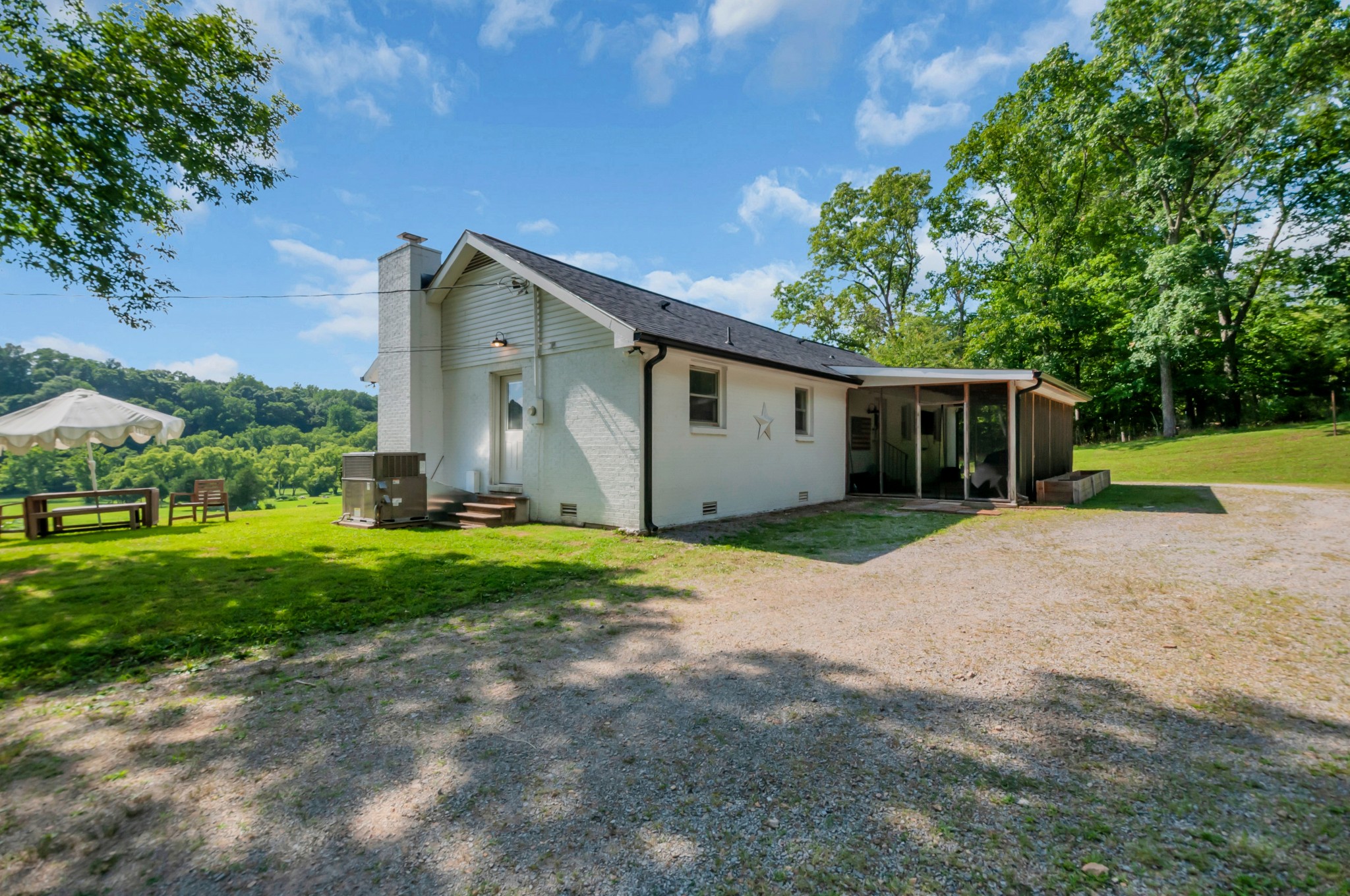 425 East Piney Road Dickson, TN 37055 - Photo 8 of 36
