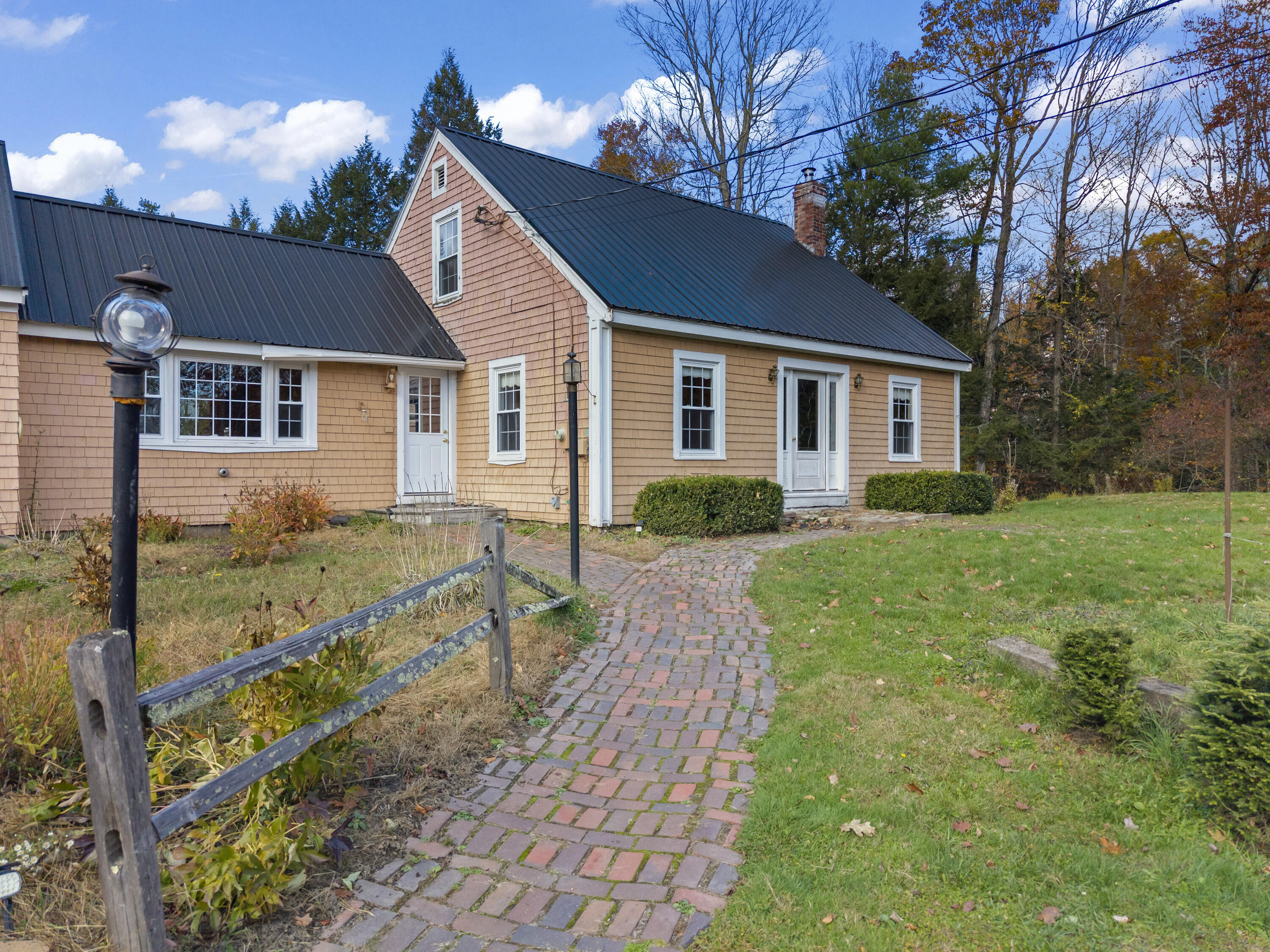 82 Carll Road Buxton, ME 04093 - Photo 4 of 106 82 Carll Rd_105