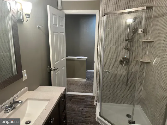 $2,500 | 405 W Circle, Bristol, PA 19007