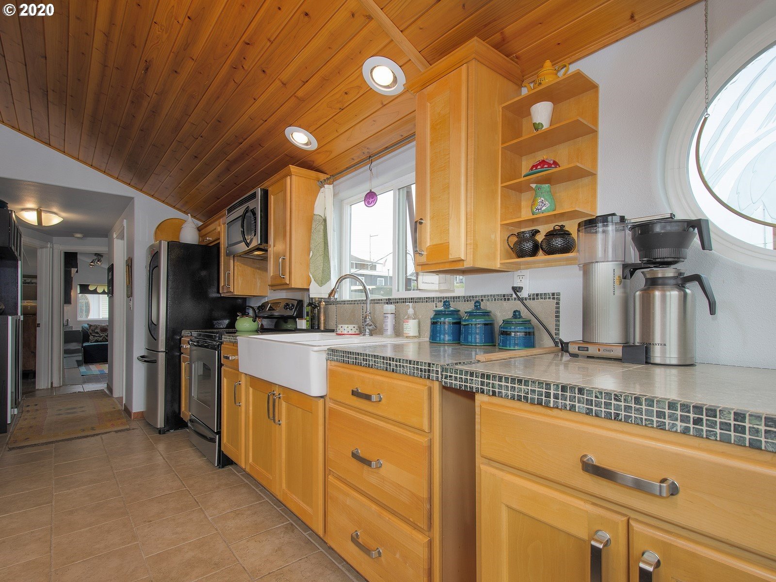 309 North Bridgeton Road, Unit A Portland, OR 97217 - Photo 11 of 25 Gallery Image 11