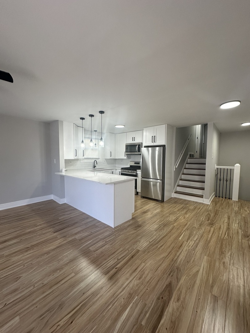 6329 South Racine Avenue Chicago, IL 60636 - Photo 5 of 12 Gallery Image 5