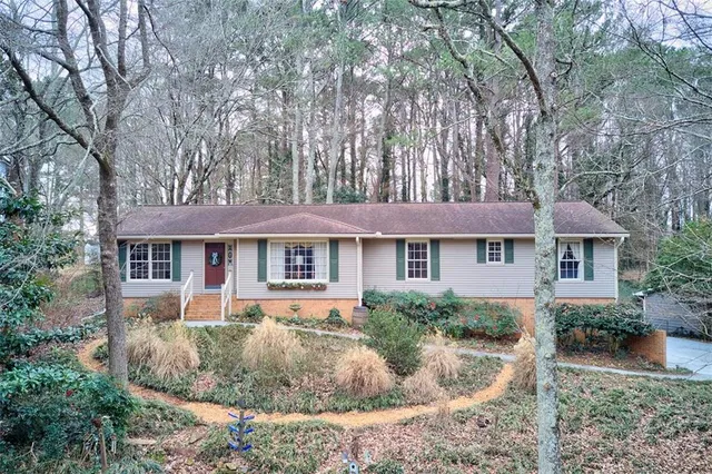 $449,500 | 253 Newport Road Southwest, Lilburn, GA 30047