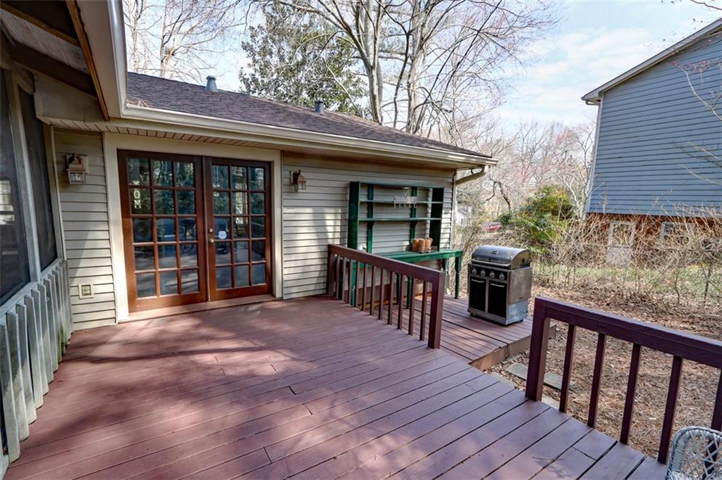 253 Newport Road Southwest Lilburn, GA 30047 - Photo 6 of 40