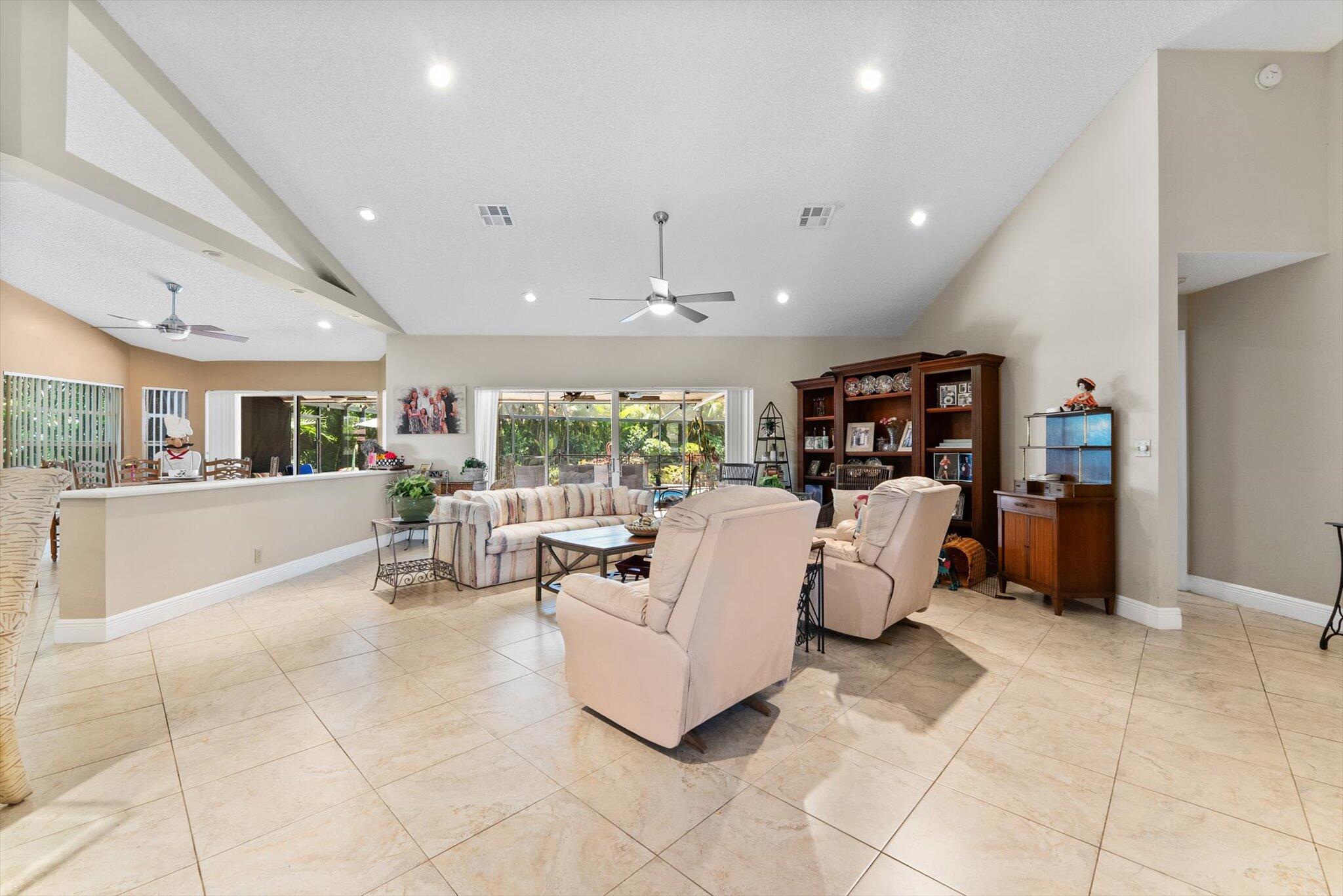 19867 Back 9 Drive Boca Raton, FL 33498 - Photo 5 of 35 Living Room