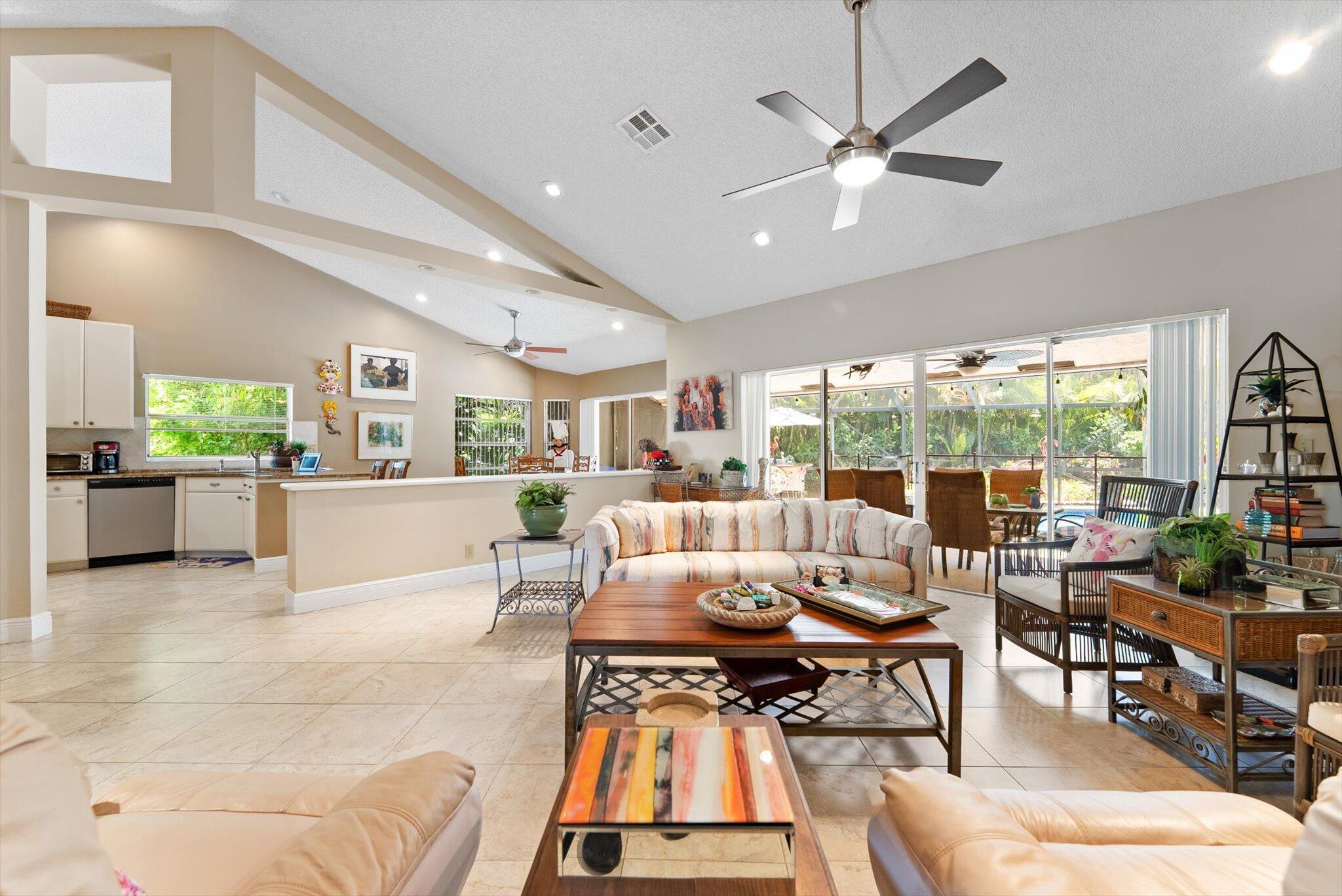 19867 Back 9 Drive Boca Raton, FL 33498 - Photo 6 of 35 Living Room