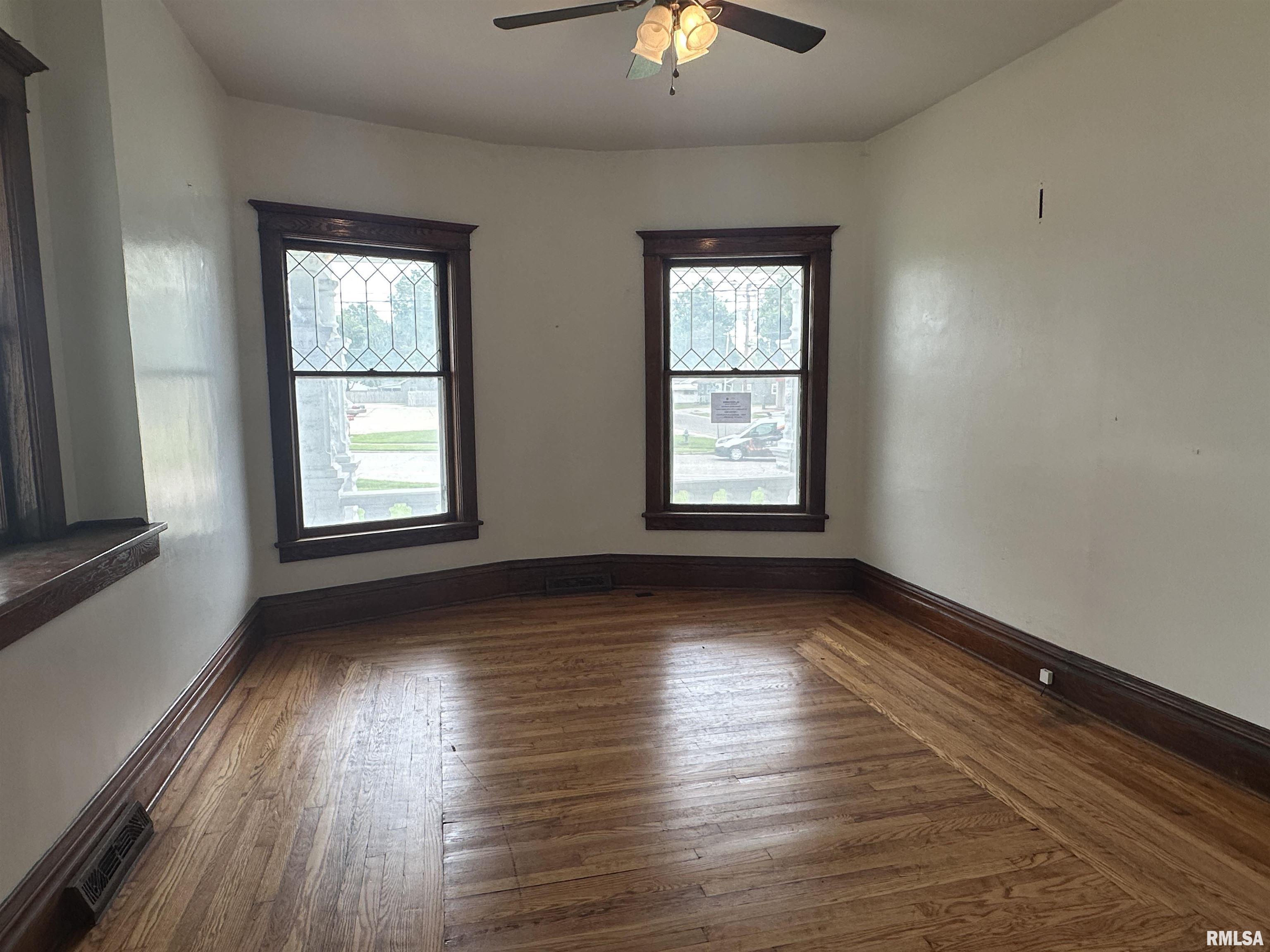 707 North Main Street White Hall, IL 62092 - Photo 6 of 23