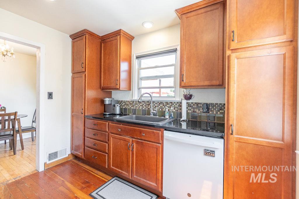 702 Opal Street Boise, ID 83705 - Photo 13 of 47