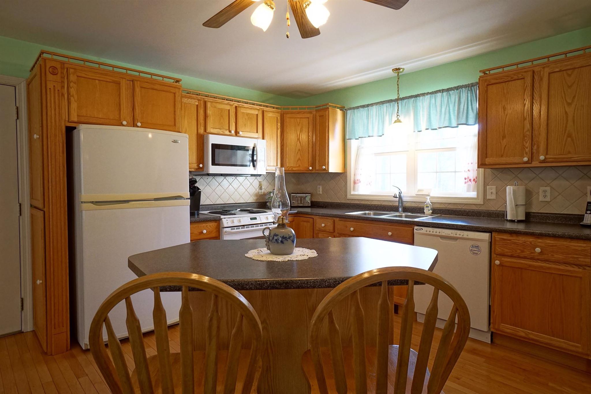 159 Parker Road New Boston, NH 03070 - Photo 8 of 40