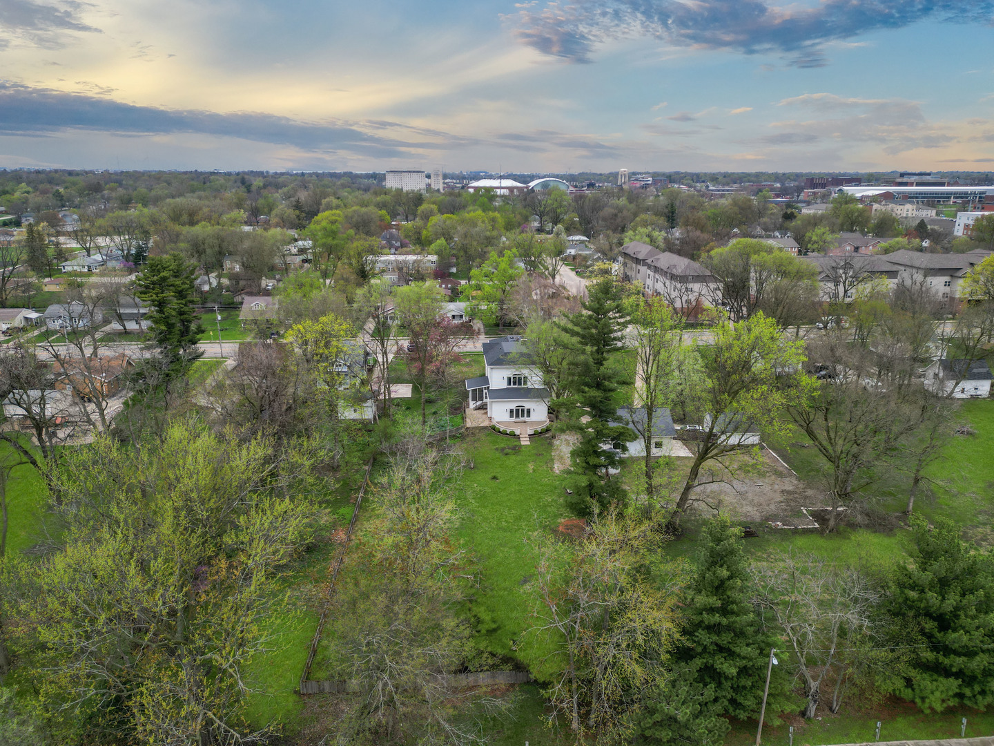 1005 West Hovey Avenue Normal, IL 61761 - Photo 8 of 86