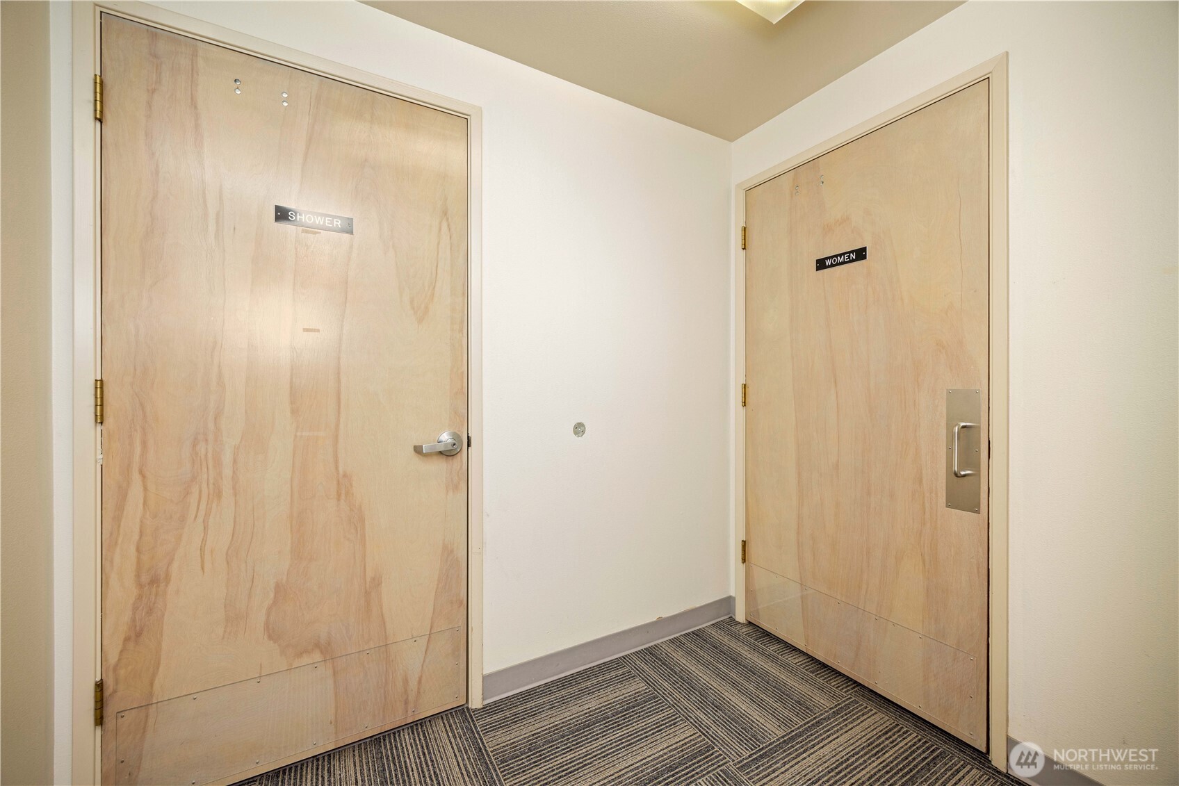 325 North Chelan Avenue, Unit A Wenatchee, WA 98801 - Photo 26 of 28