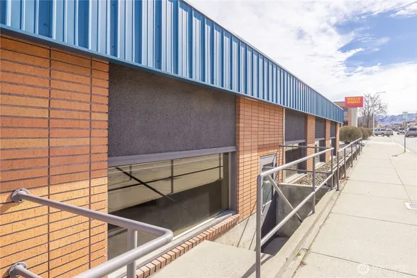 $6,636 | 325 North Chelan Avenue, Unit A, Wenatchee, WA 98801