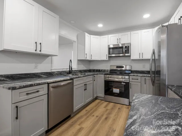 $338,000 | 815 Peniel Road, Columbus, NC 28722