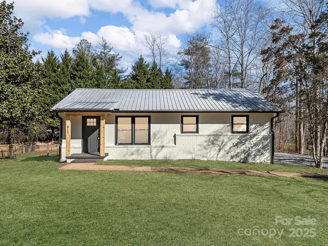 $338,000 | 815 Peniel Road, Columbus, NC 28722