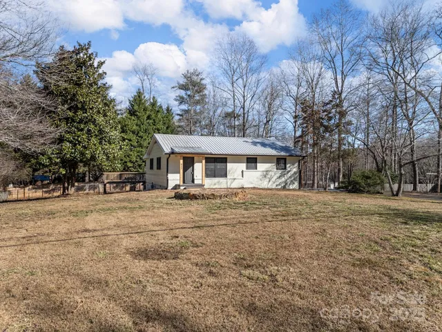 $338,000 | 815 Peniel Road, Columbus, NC 28722