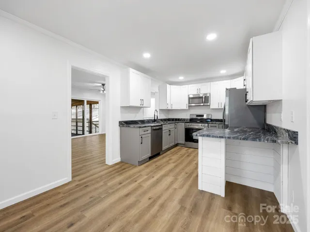 $338,000 | 815 Peniel Road, Columbus, NC 28722