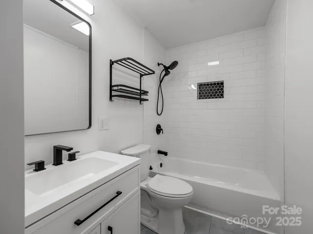 $338,000 | 815 Peniel Road, Columbus, NC 28722