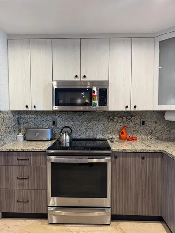 $6,900 | 10973 Northwest 53rd Lane, Doral, FL 33178