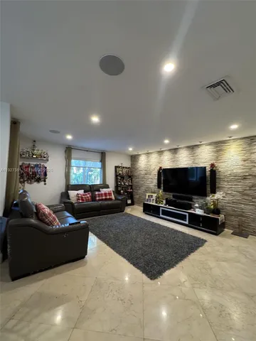 $6,900 | 10973 Northwest 53rd Lane, Doral, FL 33178