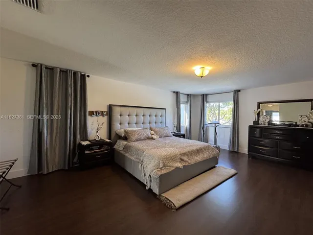 $6,900 | 10973 Northwest 53rd Lane, Doral, FL 33178