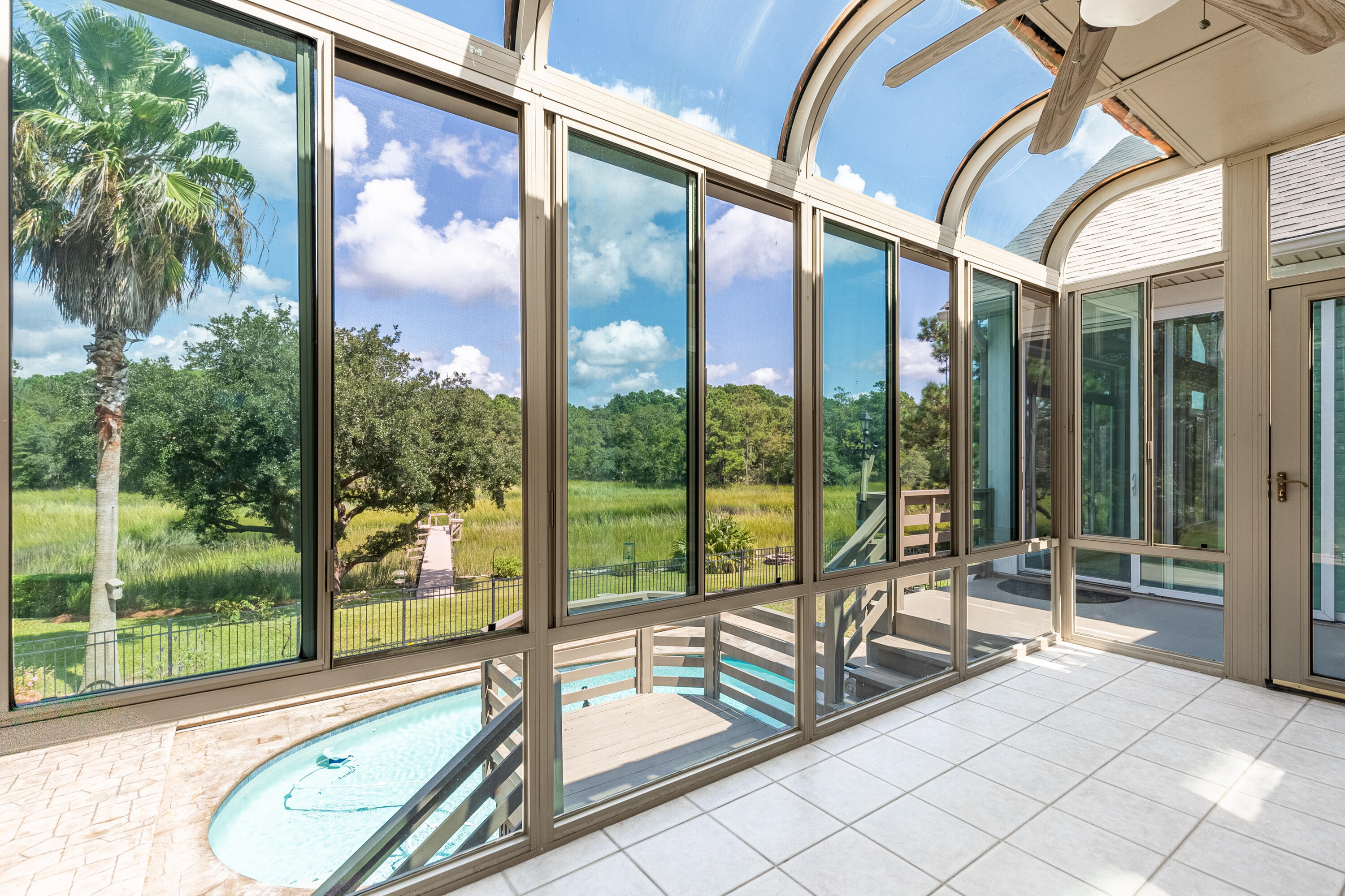 313 Jamesbury Road Charleston, SC 29492 - Photo 13 of 46 Solarium off the master suite