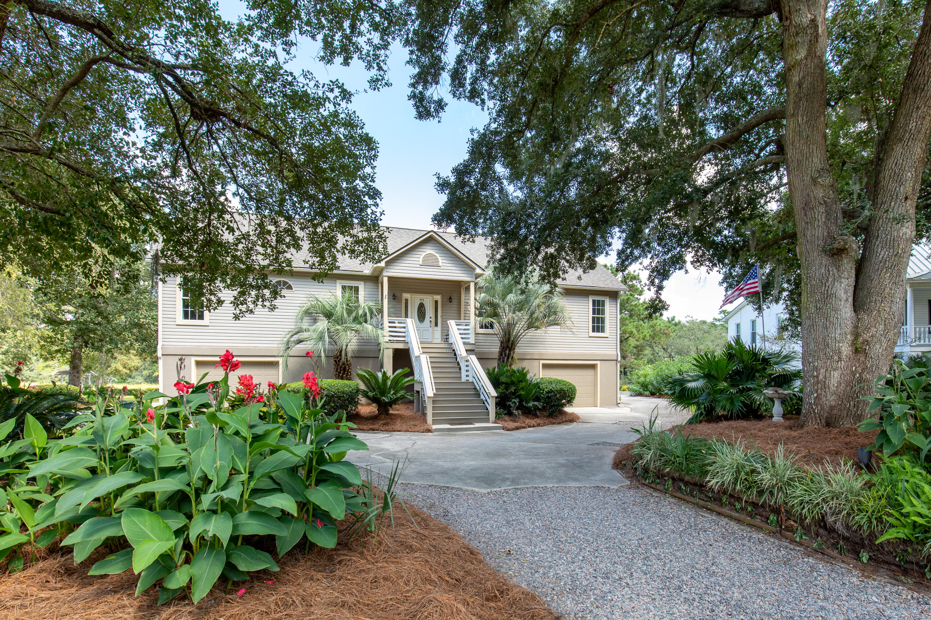 313 Jamesbury Road Charleston, SC 29492 - Photo 5 of 46 313 Jamesbury Road