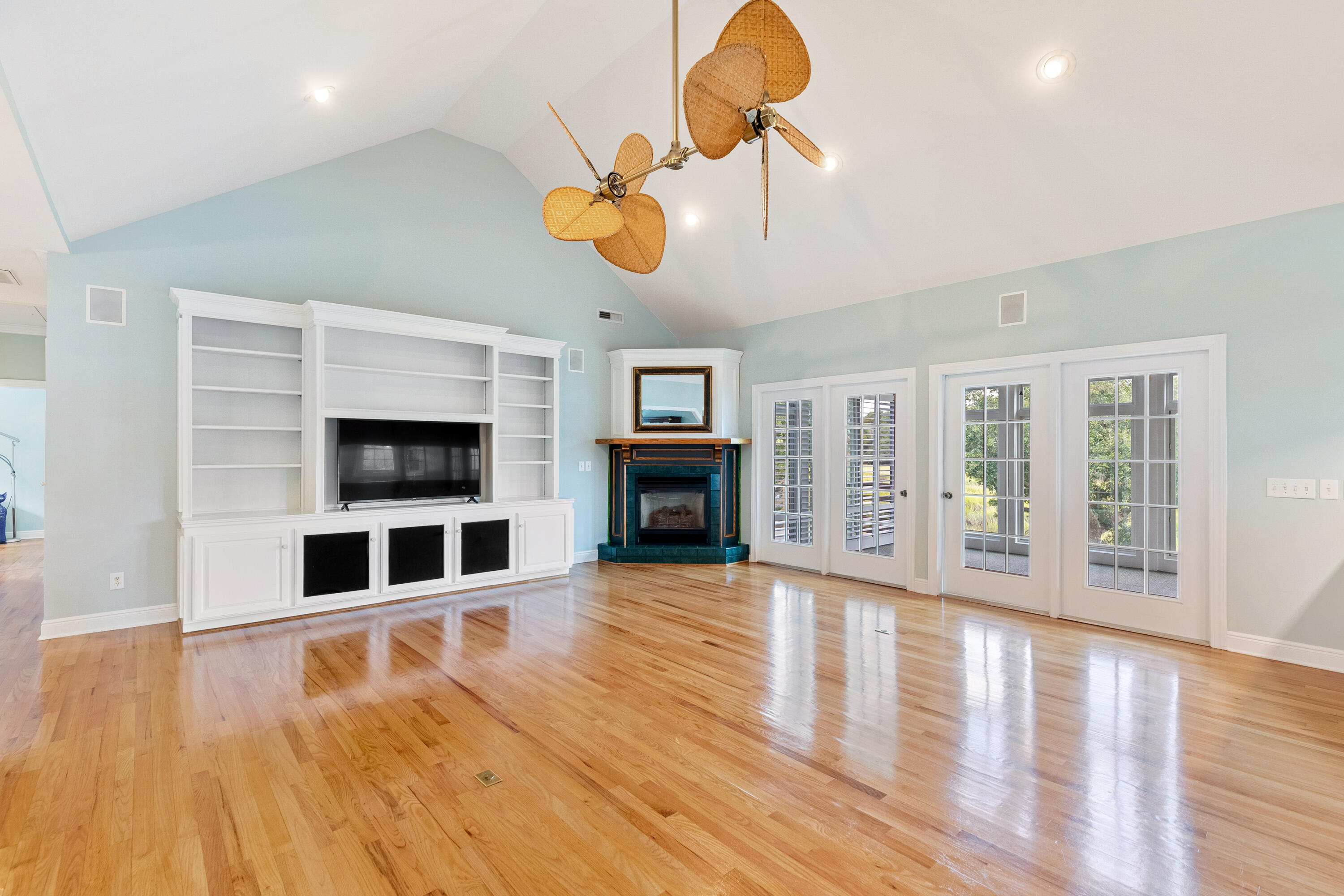 313 Jamesbury Road Charleston, SC 29492 - Photo 45 of 46 Spacious open floorplan
