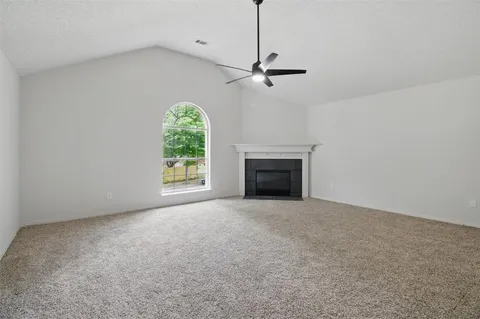 $389,900 | 5147 Ivycrest Trail, Arlington, TX 76017