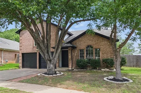 $389,900 | 5147 Ivycrest Trail, Arlington, TX 76017