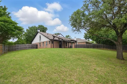 $389,900 | 5147 Ivycrest Trail, Arlington, TX 76017