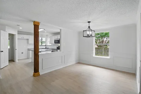 $389,900 | 5147 Ivycrest Trail, Arlington, TX 76017