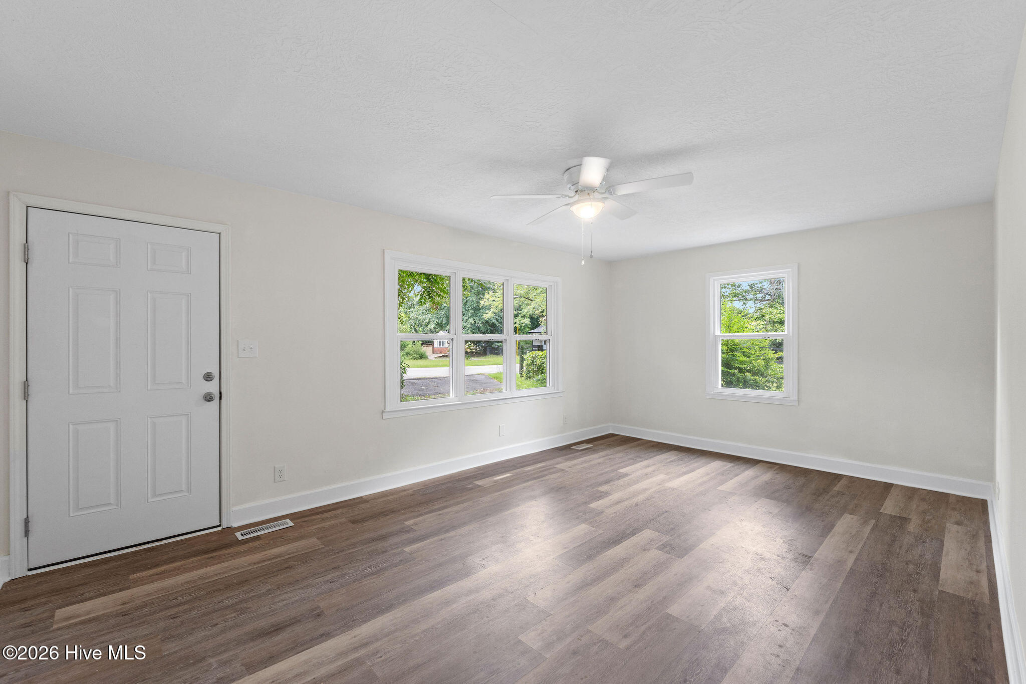 608 Timber Lane Road Aiken, SC 29801 - Photo 5 of 32