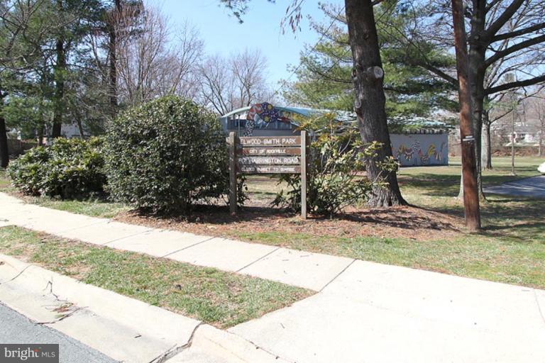 415 Mercer Road Rockville, MD 20852 - Photo 30 of 30 Community Amenities 1