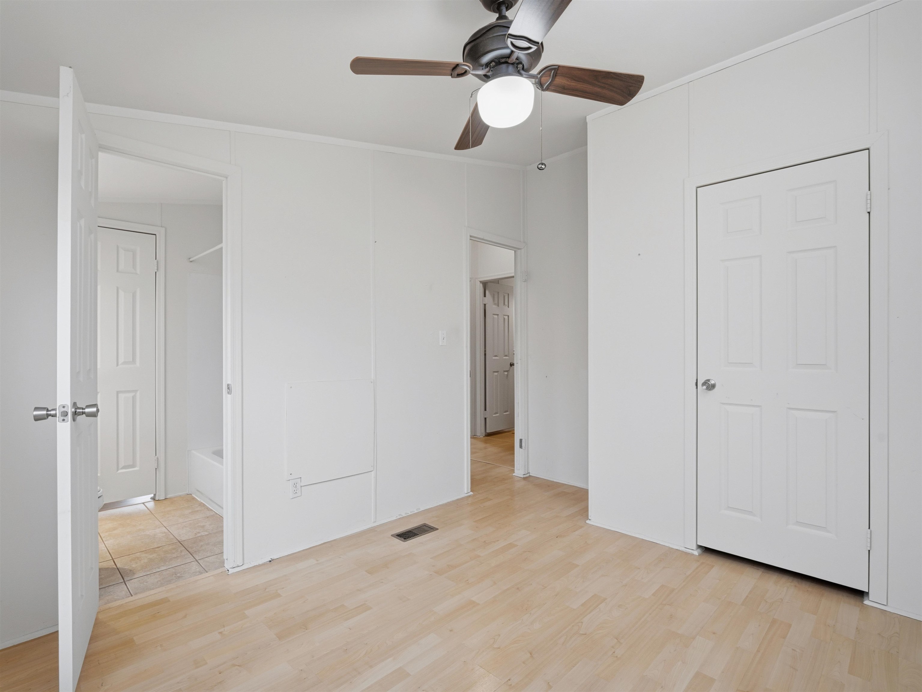 435 32 Road, Unit 832 Clifton, CO 81520 - Photo 19 of 25 a view of a room with a ceiling fan and a shower