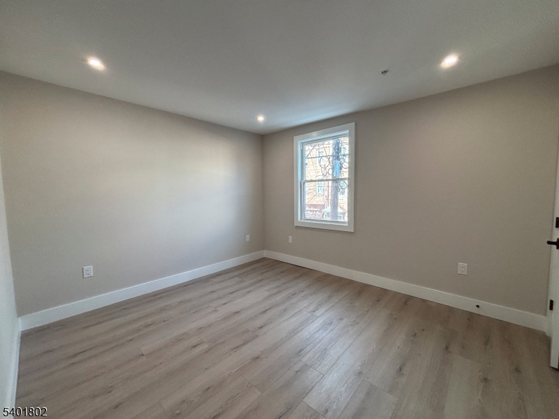 136 Elm Street, Unit 202 Newark, NJ 07105 - Photo 4 of 8