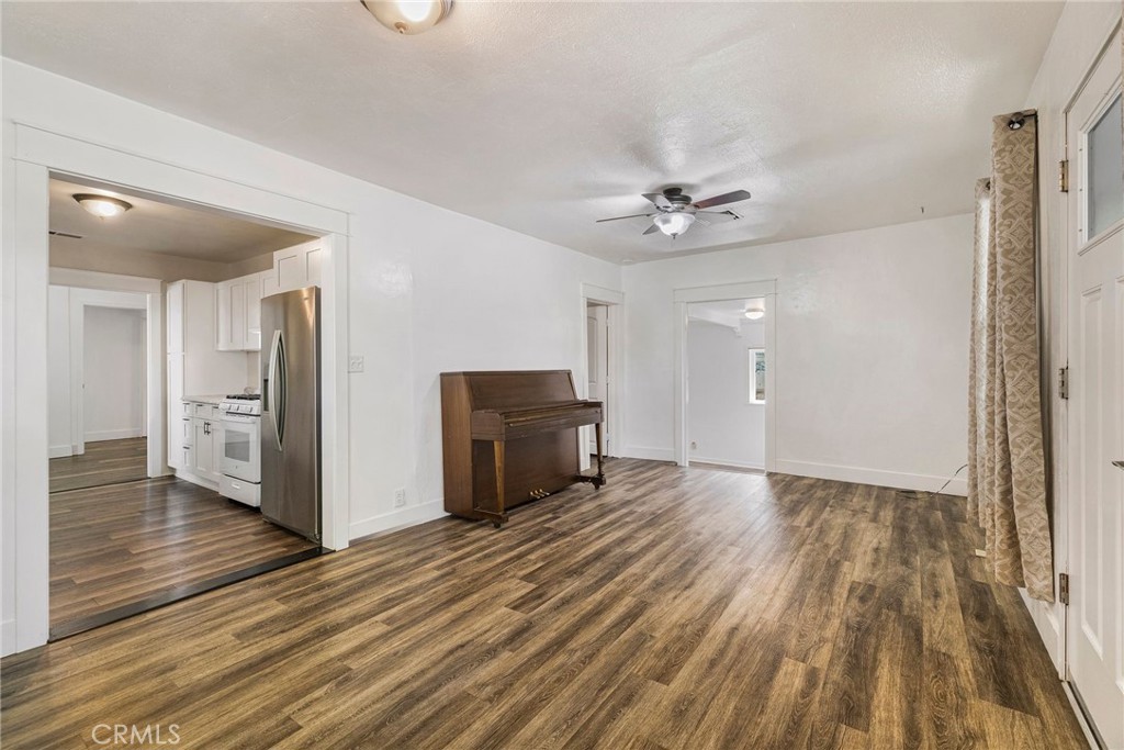 1617 Hemlock Street Chico, CA 95928 - Photo 4 of 60