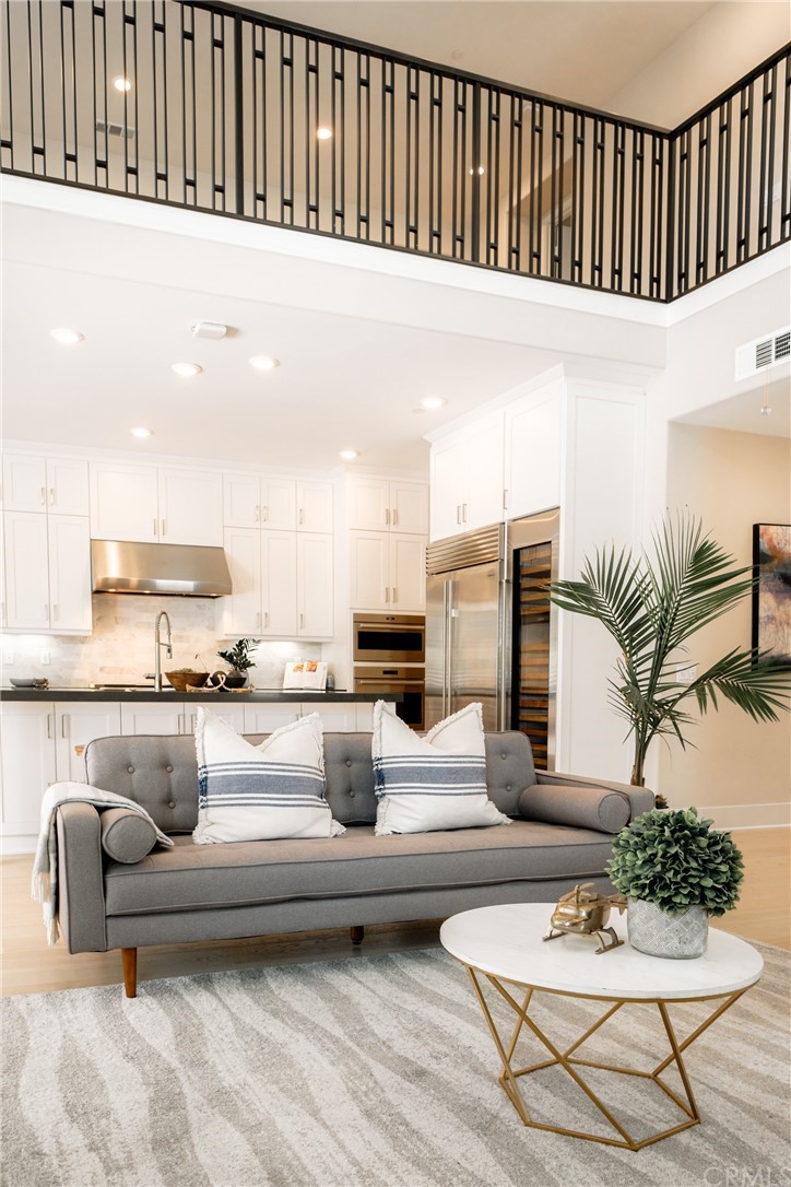 63 Crater Irvine, CA 92618 - Photo 14 of 34 a living room with furniture