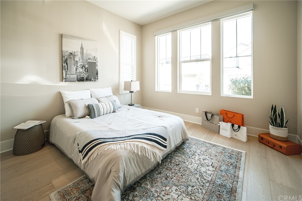 63 Crater Irvine, CA 92618 - Photo 24 of 34 a bedroom with bed and window