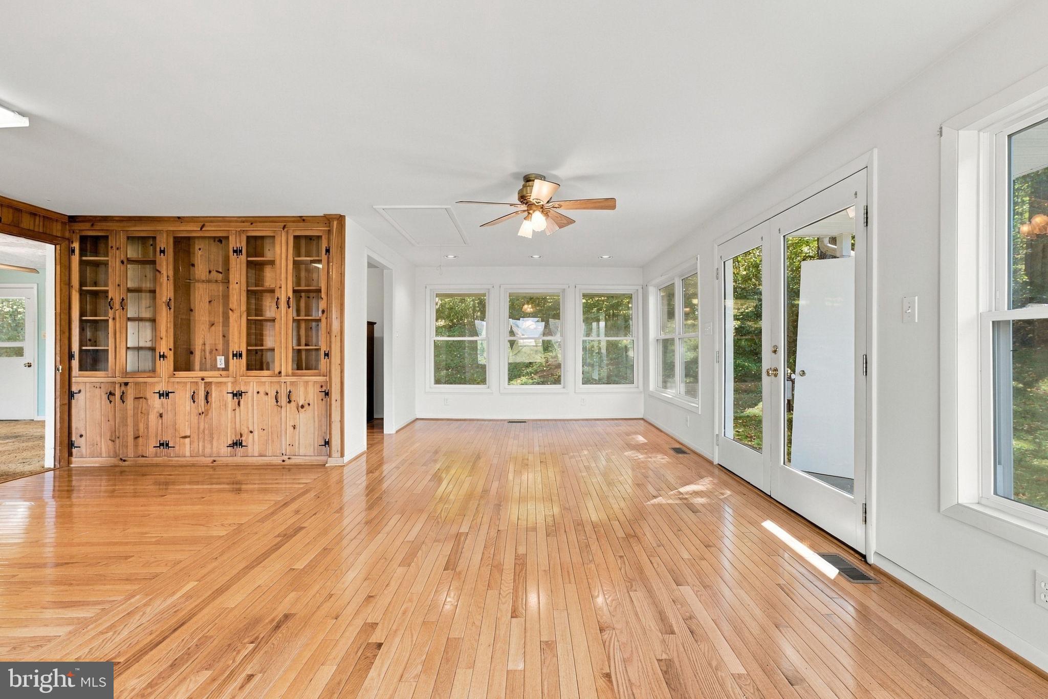 9707 Crest Hill Road Marshall, VA 20115 - Photo 14 of 26 Gallery Image 14