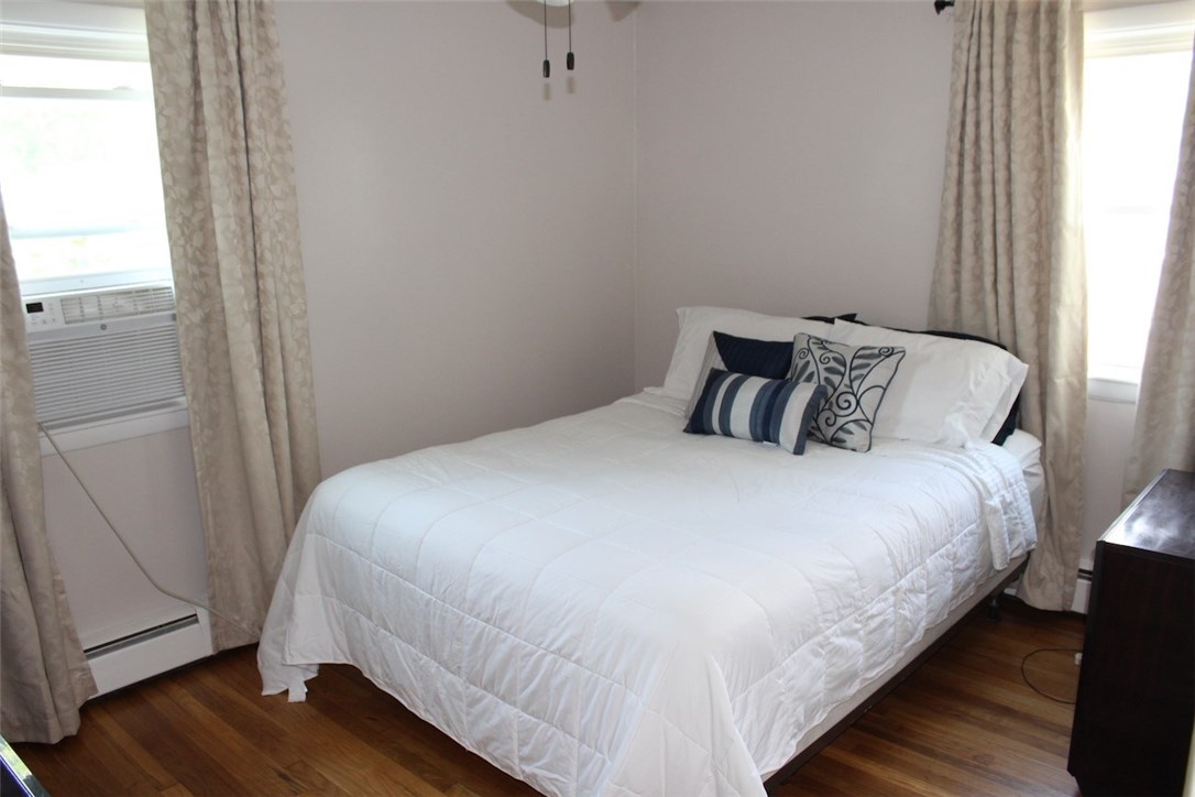 47 Crocus Street Warwick, RI 02886 - Photo 10 of 21 Gallery Image 10