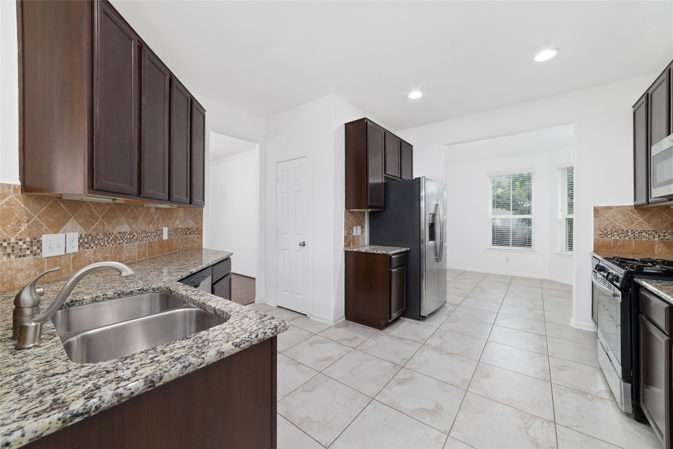 18406 Spruce Tree Line Trail Houston, TX 77084 - Photo 9 of 26