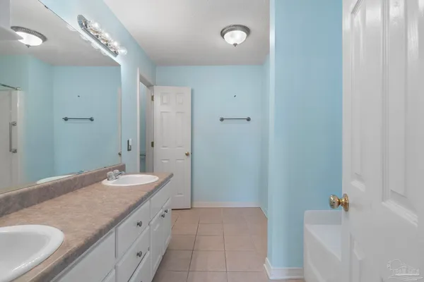 $324,900 | 4825 Broadleaf Drive, Pace, FL 32571