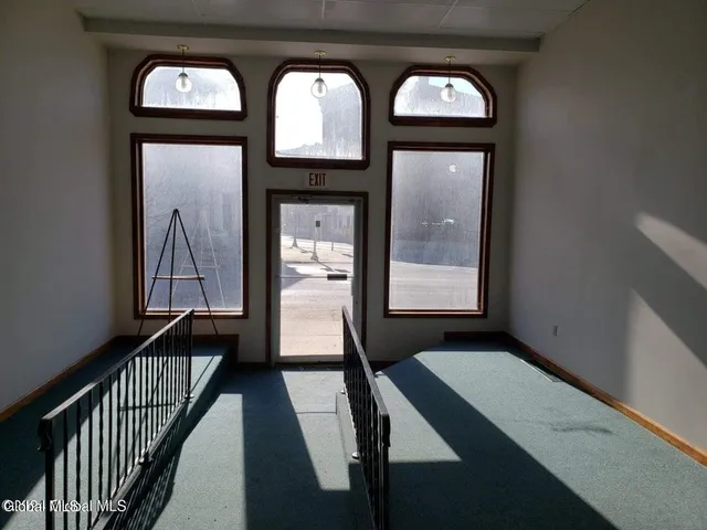 $1,200 | 7 North Main Street, Gloversville, NY 12078