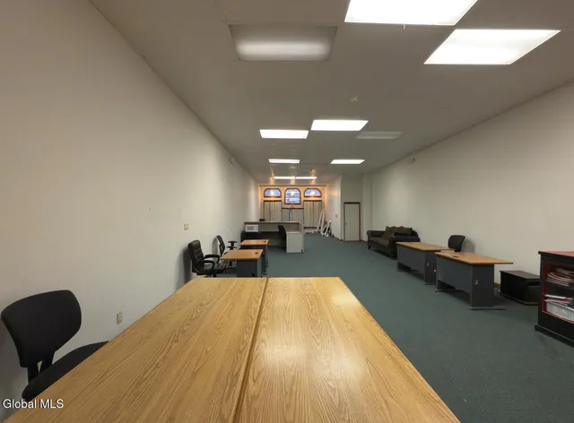 $1,200 | 7 North Main Street, Gloversville, NY 12078