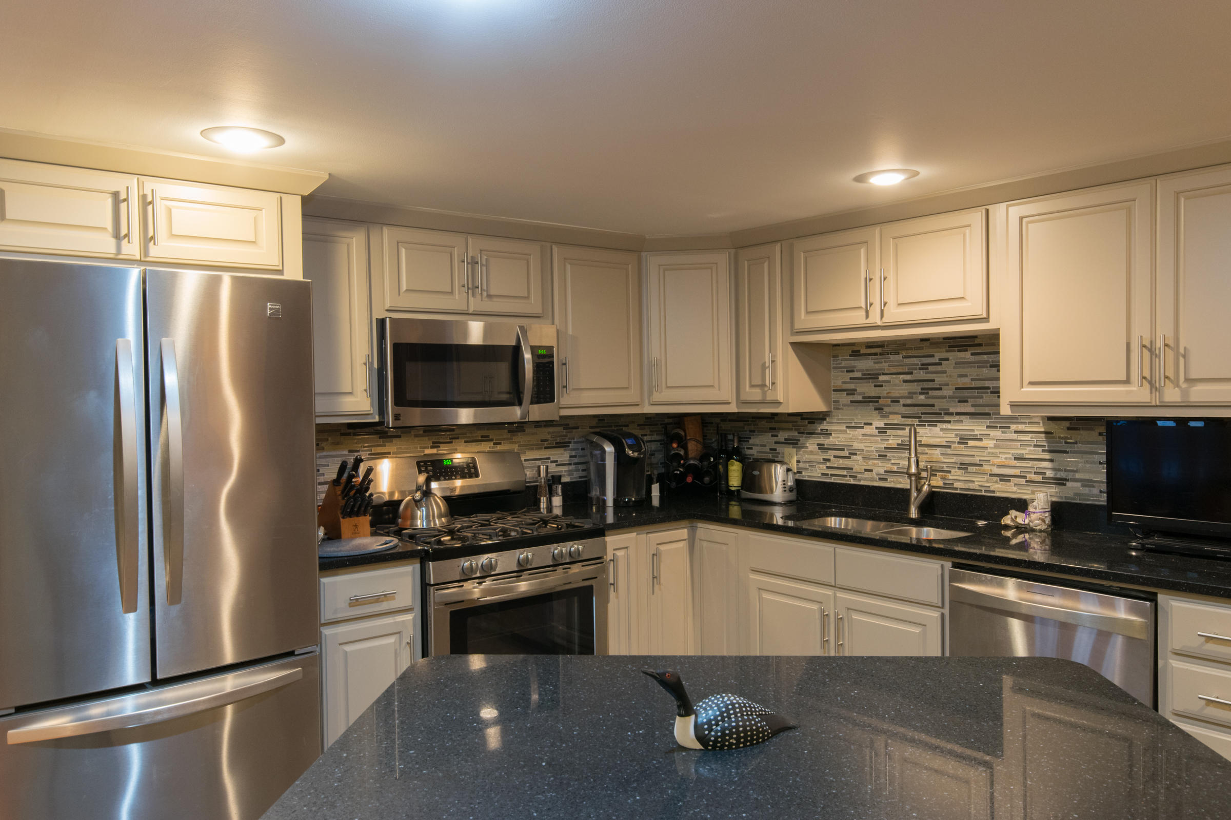 547 Phinney Farm Road Lincoln, ME 04457 - Photo 9 of 16 Modern Kitchen