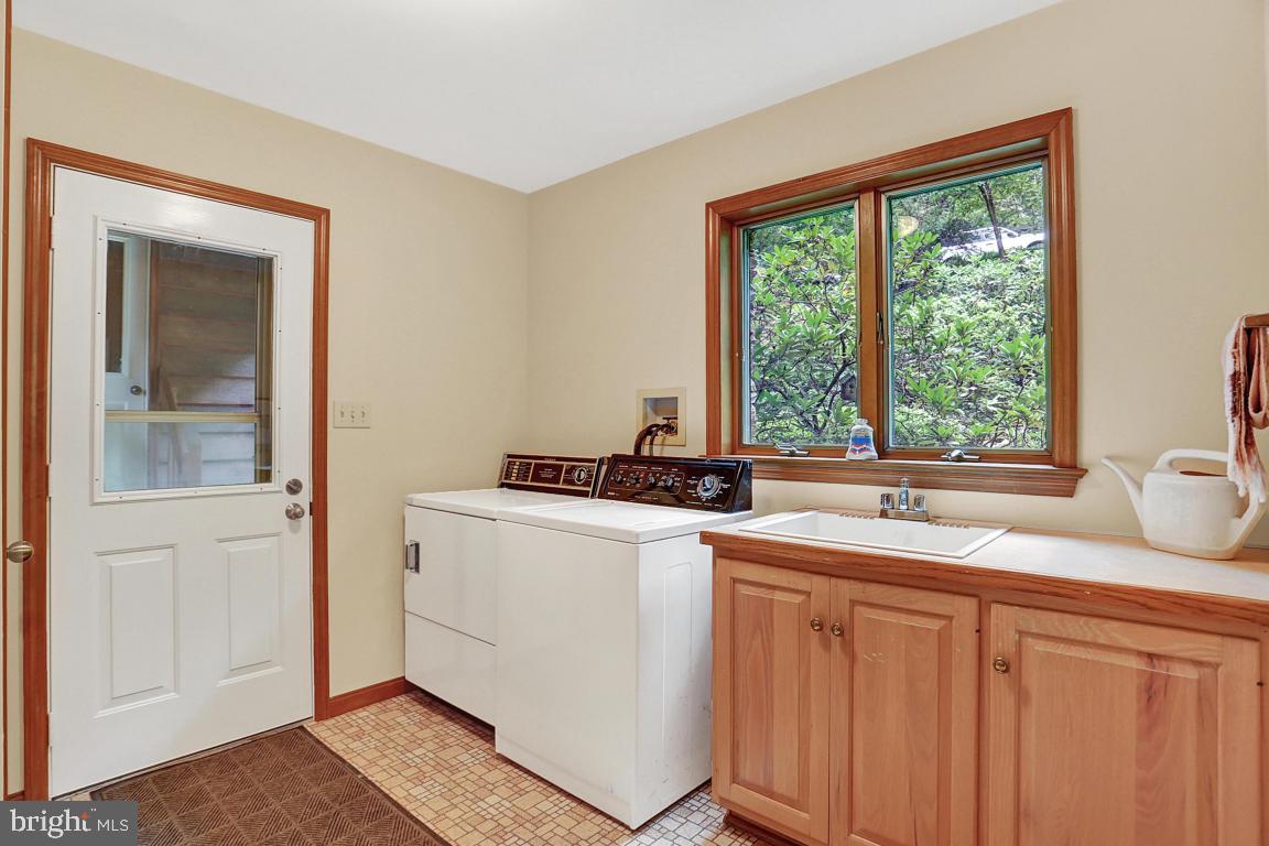 2609 Pennwood Road Lancaster, PA 17601 - Photo 11 of 24 Gallery Image 11