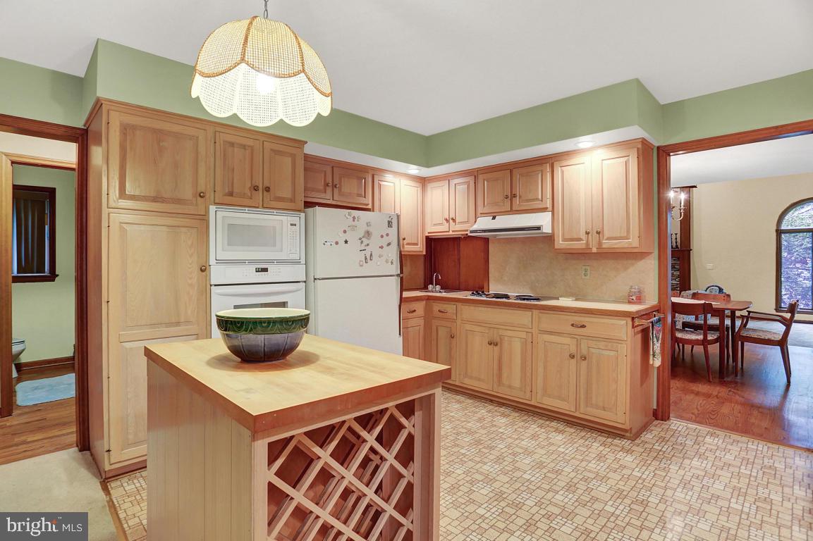 2609 Pennwood Road Lancaster, PA 17601 - Photo 8 of 24 Gallery Image 8