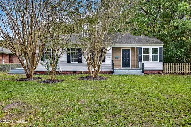 $245,000 | 122 East Bayshore Boulevard, Jacksonville, NC 28540